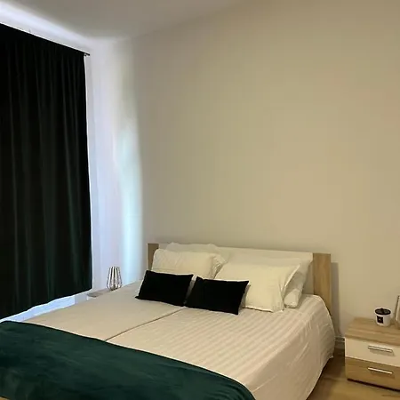 Tiara Apartment
